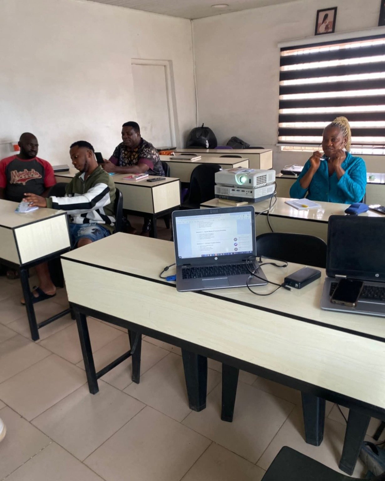 A practical digital marketing lesson in progress during the Batch A training